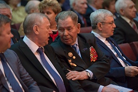 КОНАР и СТАНКОМАШ поздравили Совет ветеранов Ленинского района с юбилеем